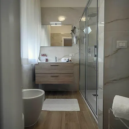 Astoria Отель 3*