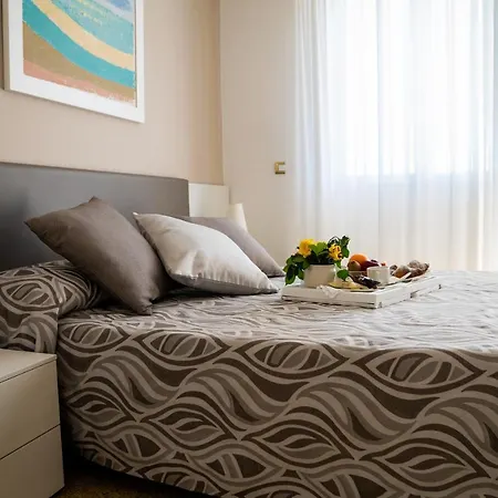 Astoria Отель 3*