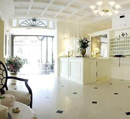 Astoria Бибионе