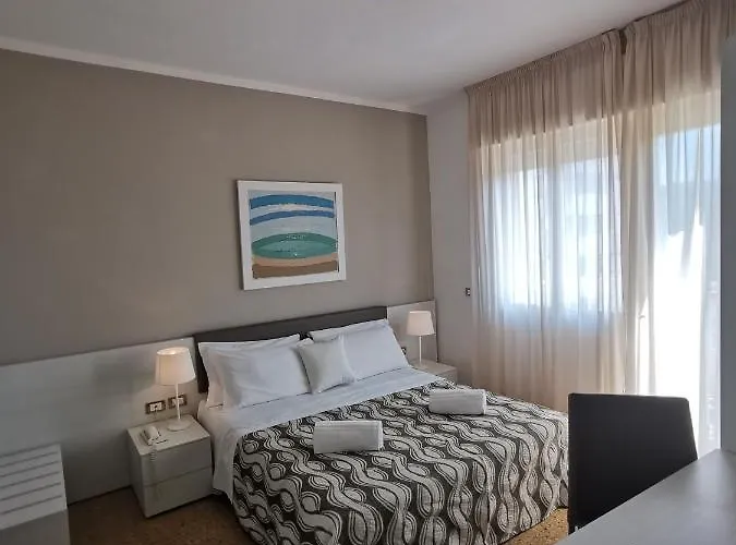 Hotel Astoria 3*