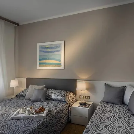 Hotel Astoria 3*