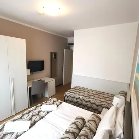 Hotel Astoria 3*