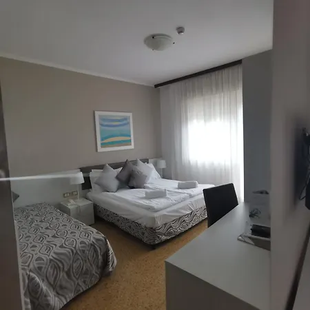 Astoria 3*