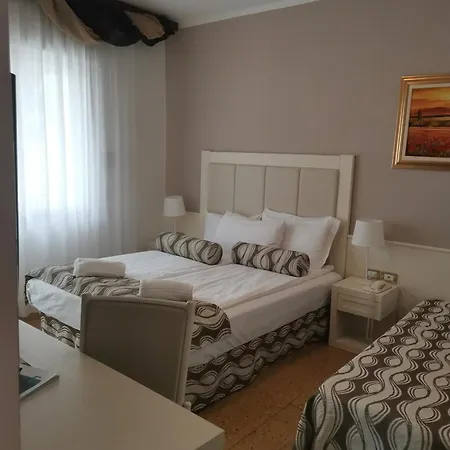Hotel Astoria