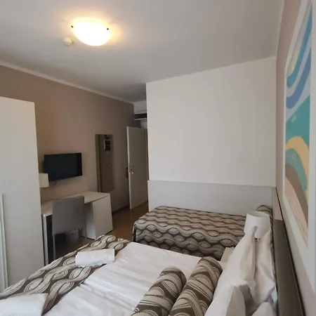 Hotel Astoria 3*