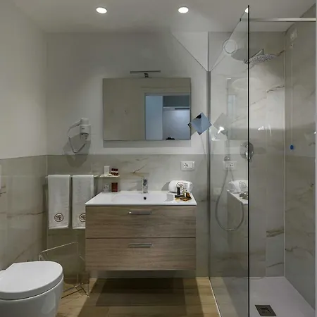 Astoria 3*