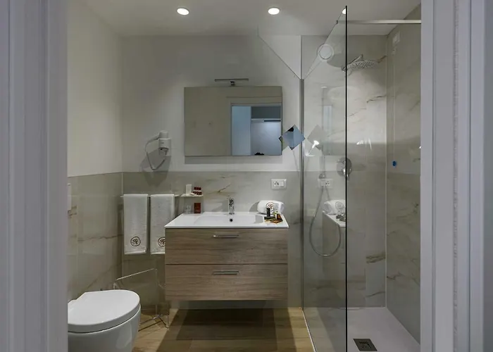 Astoria 3*